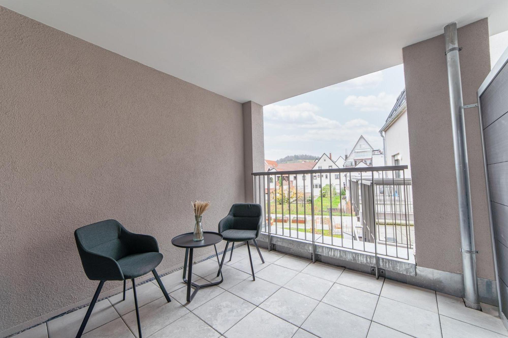 Zentrahome - Balkon Outlet Zentral Smarttv Business Metzingen  Exterior photo